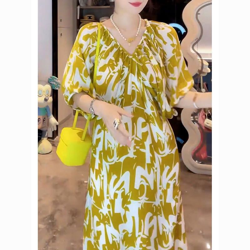 2023 New Women's Summer Dress Dignified Large Size Chubby Slimming Dress Elegant Graceful Floral V-neck Dress