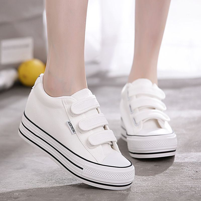 2024 Spring New Thick Sole Hidden Height Canvas Shoes Women's Shoes Velcro Versatile Student Shoes Black White Shoes