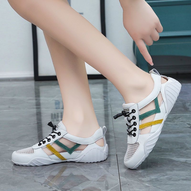 Internet Celebrity Soft Leather Sandals Women's Breathable Non-Slip Outer Wear Flat Closed Toe Women's Soft Bottom Shoes for Spring and Summer 2022