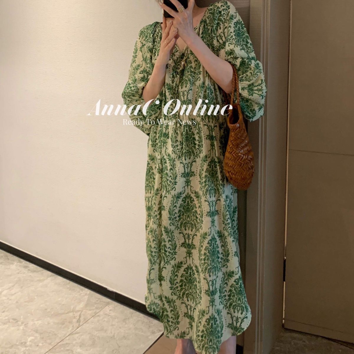 Qian Meixi Elegant French Style High-Grade Dress Women's Loose Slimming Lantern Sleeve Dress 2022 Summer New