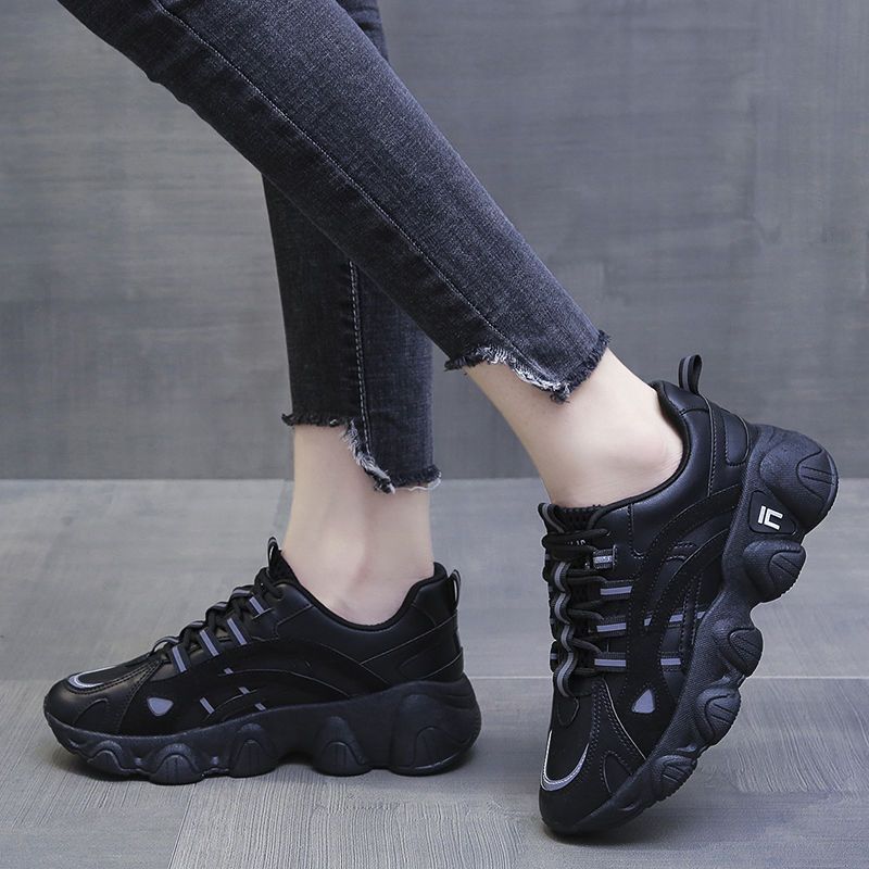 Kitchen Shoes Women's Waterproof Oil-Proof Leather Sports Clunky Sneakers All Black Work Shoes Restaurant Non-Slip Shoes