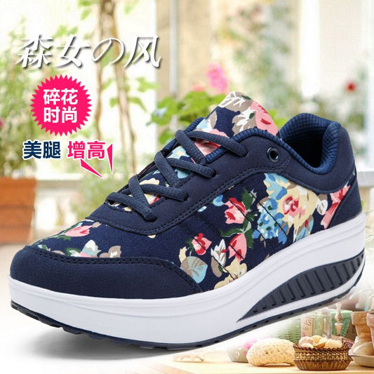 Spring and Autumn New Korean Style Floral Canvas Breathable Casual Sneakers Women's Platform Height Increasing Rocking Shoes Women's Shoes Travel