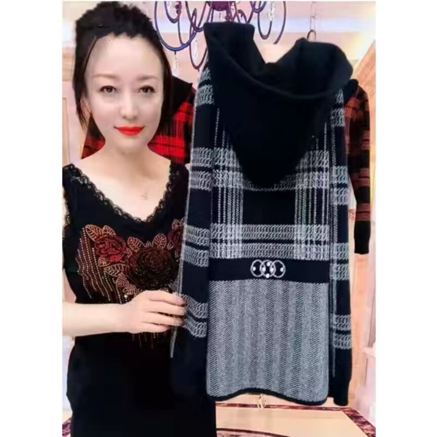 2023 Autumn New Woolen Plaid Coat Women's Casual Hooded Loose plus Size Western Style Slimming Middle-Aged Mom